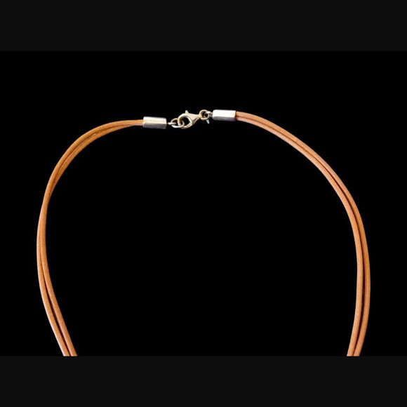 Silpada 925 Sterling Two Strand Cord Etched Mother Of Pearl Circle Pendant 16.25 - Picture 3 of 6